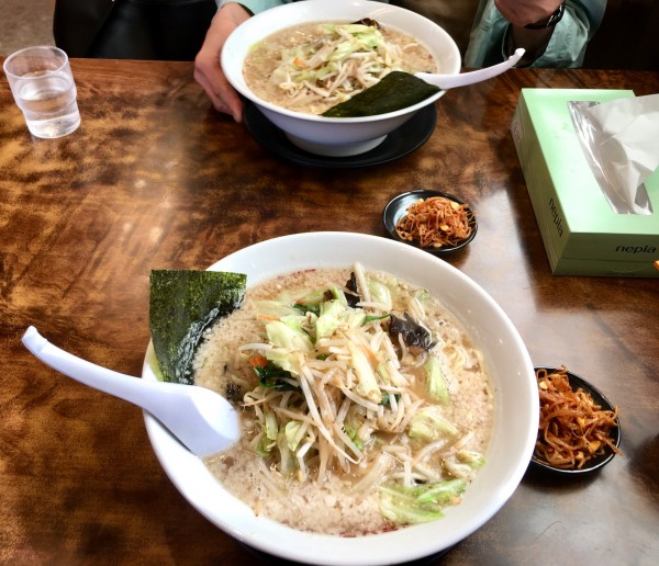 「野菜たっぷりラーメン(890¥)」@ラーメンショップ椿 玉川店の写真