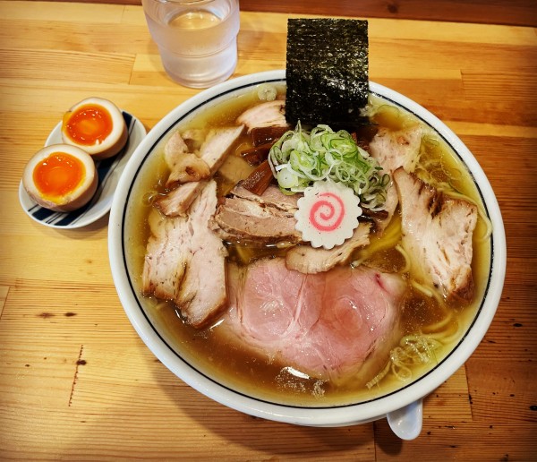 「味玉チャーシュー麺」@there is ramenの写真