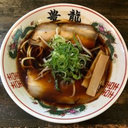 中華そば 小盛り　750円