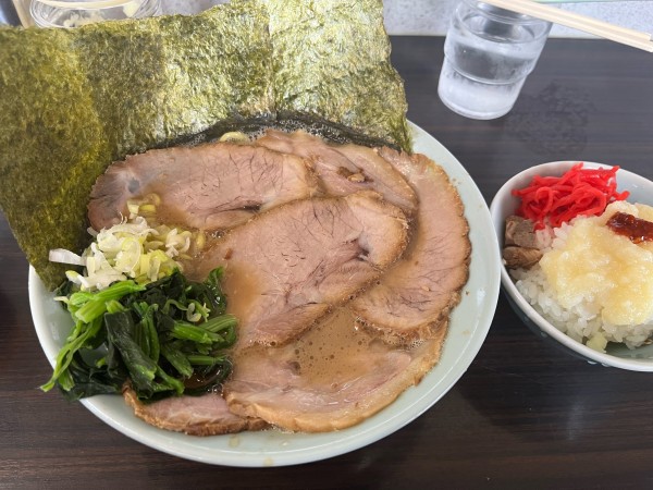 「チャーシューメン 並 ¥1,100  ライス 小 ¥100」@豚骨ラーメン ずいずいの写真