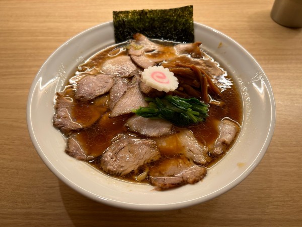 「醤油チャーシューメン」@長岡食堂 東京ラーメン横丁店の写真