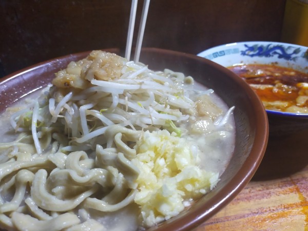 「大つけ700（熱盛・脂・にんにく）」@蓮爾 新町一丁目店の写真