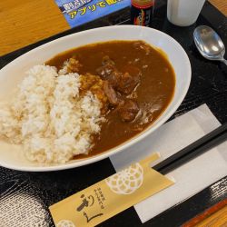 牛タンカレー　1100円