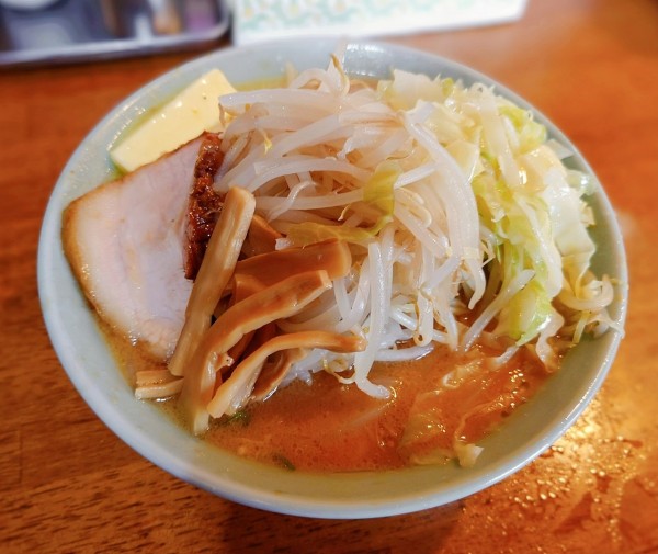 「白味噌󠄀バターらーめん」@めんりゅうの写真