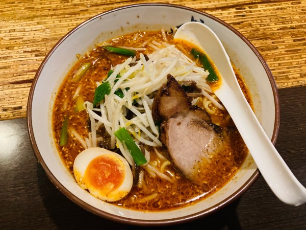 「麻辣味噌ラーメン」@横濱家 こどもの国店の写真