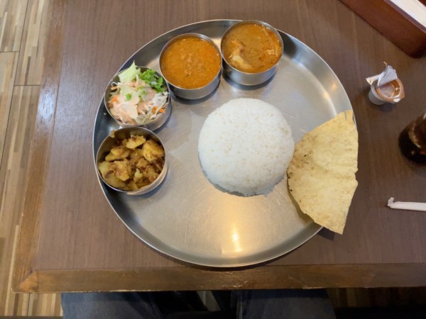 「レギュラーミールス(ランチ) 890円」@シリバラジ 水道橋店の写真