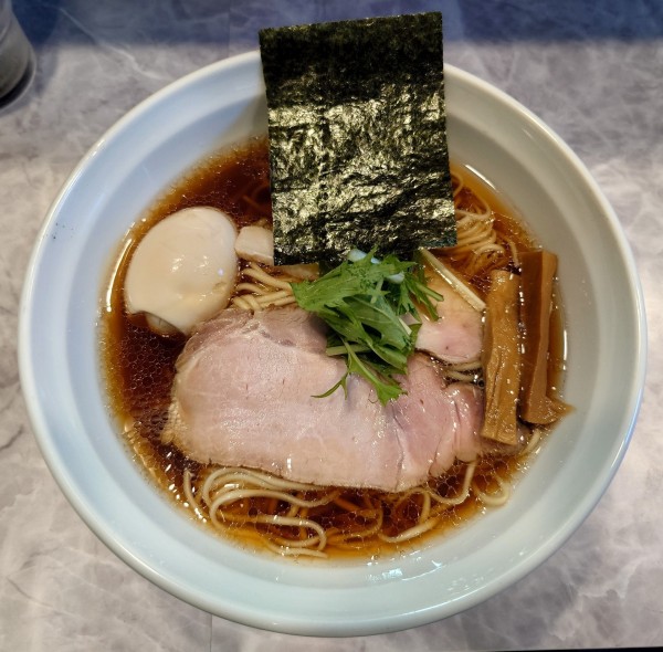 「味玉醤油らーめん(1000円)」@麺響万蕾の写真
