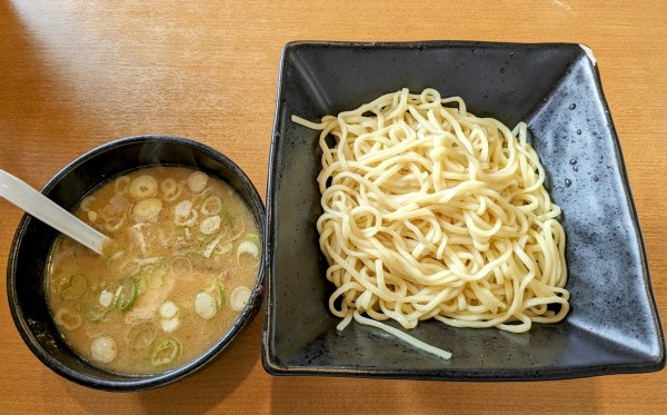「豚骨つけ麺粉節(中盛り)」@ラーメン&らーめん 一代元 矢板店の写真