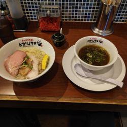 鶏醤油昆布水つけ麺（950円）