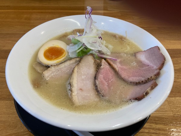 「特製・濃鶏白湯」@麺彩 こはねの写真