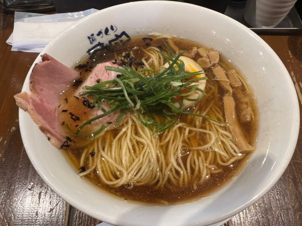 「醤油らぁめん　特盛」@麺づくり 蒼空 本店の写真