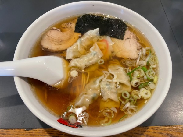 「特製萬代らーめん　醤油　￥８５８」@萬代らーめんの写真