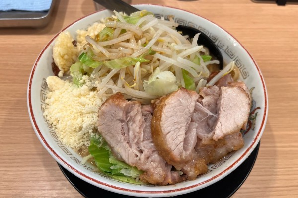 「小ぶた+粉チーズ」@豚山 神保町店の写真