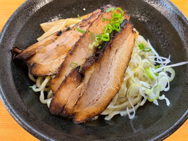 「汁なしチャーシュー：1000円」@汁なし六鶴の写真