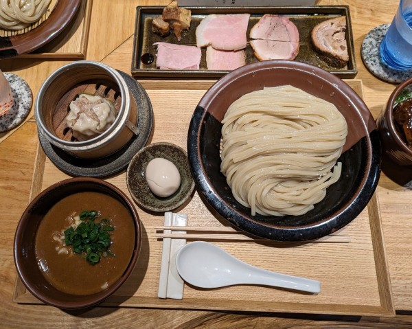 「つけめん大、特選全部乗せ、比内地鶏半熟味玉   3050円」@中華蕎麦 とみ田の写真