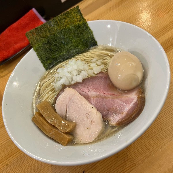 「煮干らーめん（正油）＋味玉」@煮干らーめん 川むらの写真