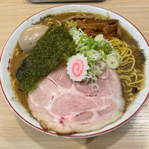 「カオス　Ni 煮干し」@麺や 六等星の写真