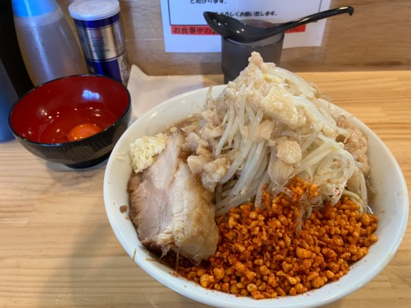 「ラーメン小＋生卵」@鷹の目 西巣鴨店の写真