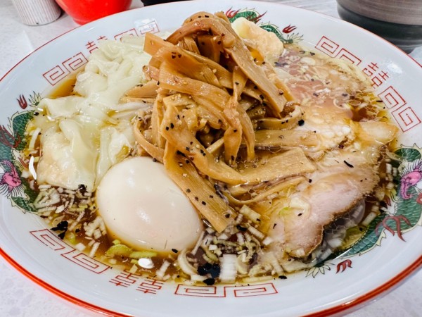 「【限定】ワンタンイニシャルM【1600円】」@ラーメン星印の写真