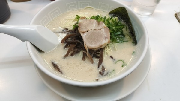 「ラーメン600円」@博多天神 新橋2号店の写真