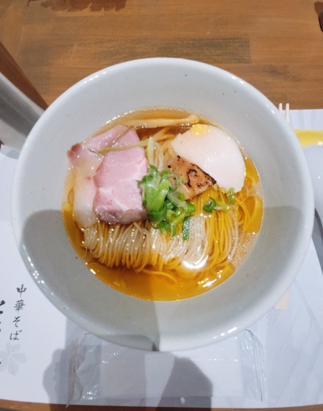 「純鶏出汁白醤油そば」@中華そば とちの葉の写真