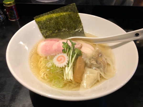 「白醤油鶏そば」@Tonariの写真