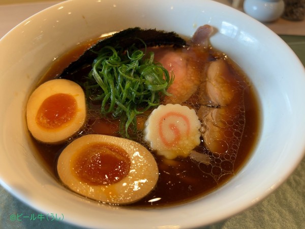 「上醤油らぁ麺(1380円)」@らぁ麺 花萌葱の写真