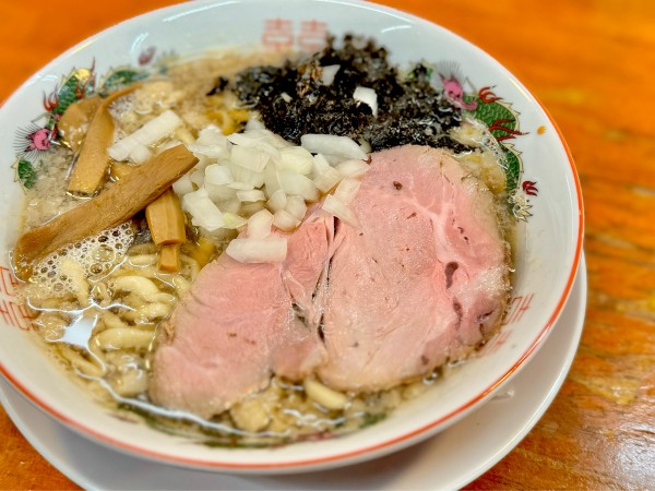 「背脂煮干しらぁ麺1,000円」@会津ばんだいらーめん 伊勢崎店の写真