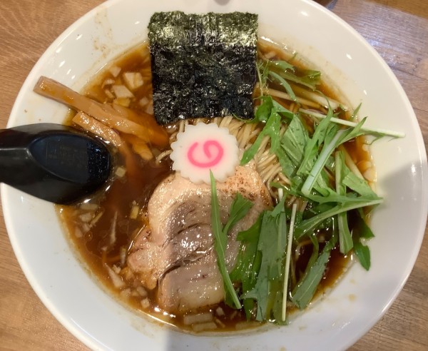 「醤油ラーメン」@いぶし銀の写真