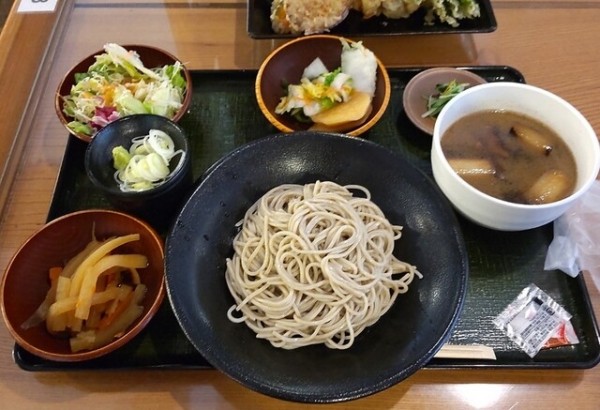 「十割蕎麦大＆並／with鴨つけ汁」@石臼十割そば森久の写真