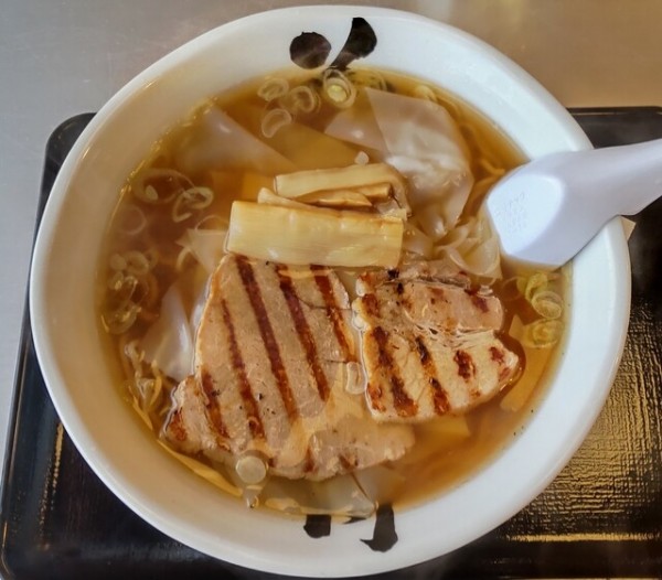 「ワンタン麺」@花鳥風月 山形南店の写真