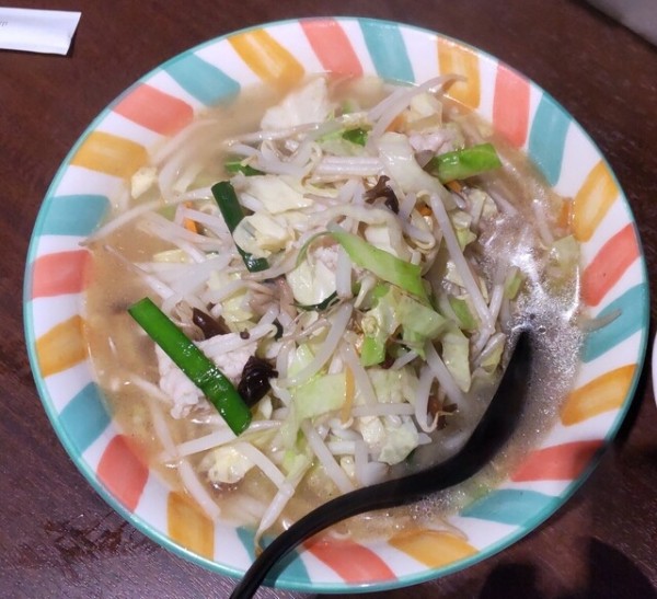 「肉野菜湯麺」@中華美食屋 江俣店の写真