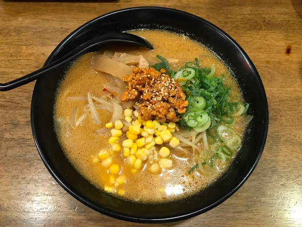 「極味噌らぅめん　880円」@権堂大衆酒場 吟屋の写真