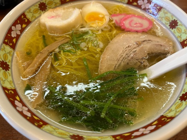 「はこだて塩ラーメン＋替玉：850＋100円」@はこだて塩らーめん しなのの写真