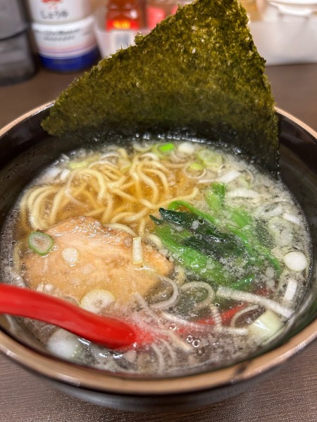 「しょうゆラーメン　ハーフ」@麺や 縁の写真