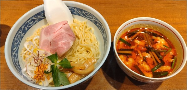 「(限定)牛シマチョウのピリ辛熱盛りつけそば(大盛)」@寿製麺よしかわ 川越店の写真