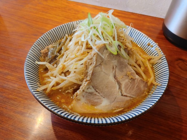 「辛味噌ラーメン950円」@灼味噌らーめん 八堂八の写真