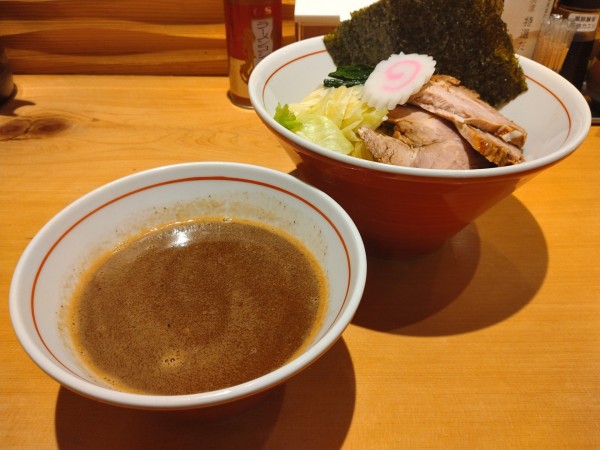 「黒豚豚骨魚介つけ麺（大盛）」@銀座 嚆矢の写真