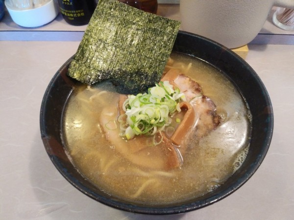 「新中華そば　塩　1050円」@春木屋 郡山分店の写真