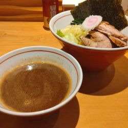 黒豚豚骨魚介つけ麺（大盛）