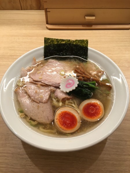 「塩ラーメン」@長岡食堂 東京ラーメン横丁店の写真