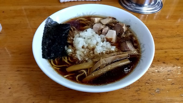 「角切りチャーシューメン(850円)」@醤油らーめん専門店 太尊の写真
