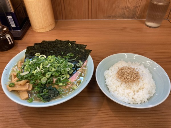 「外伝らーめん」@家系らーめん 武将家 外伝の写真