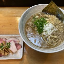 背脂いりこそば