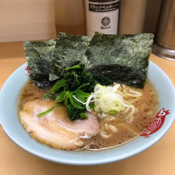 「ラーメン」@横浜ラーメン 町田家 新宿南口店の写真