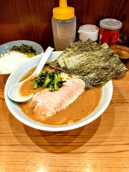 「ラーメン」@横浜家系ラーメン 武蔵家 秋津店の写真