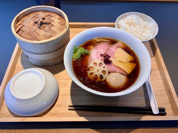 「らぁ麺+点心+ご飯+和え玉1,800円」@らぁ麺と点心 グラフミの写真