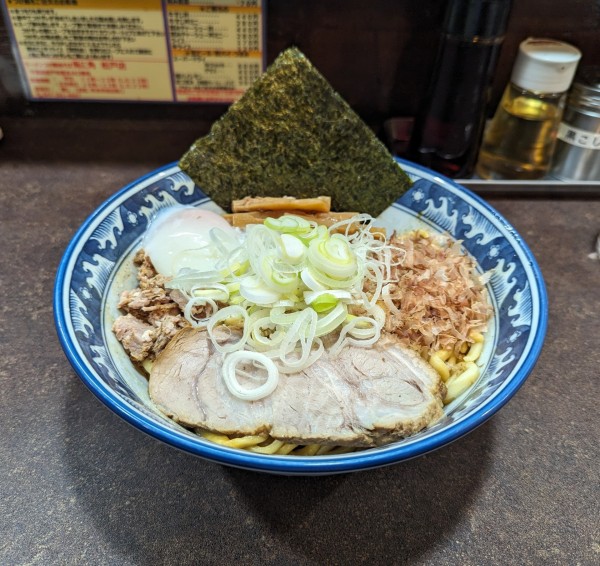 「温玉油そば」@兎に角 松戸店の写真