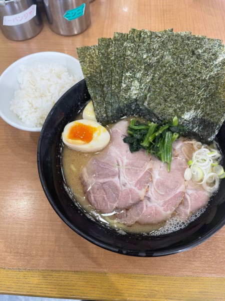 「粋特らーめん中盛」@綾瀬らーめん 粋の写真