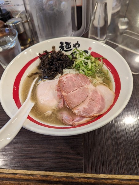 「追い煮干しそば」@麺や でこの写真